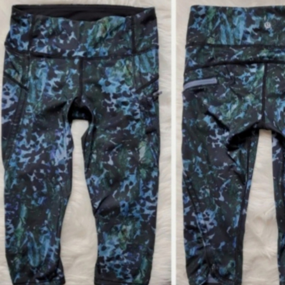 Lululemon water color classic Leggings* crop 17 sz.S Like New Condition!! - Picture 2 of 6